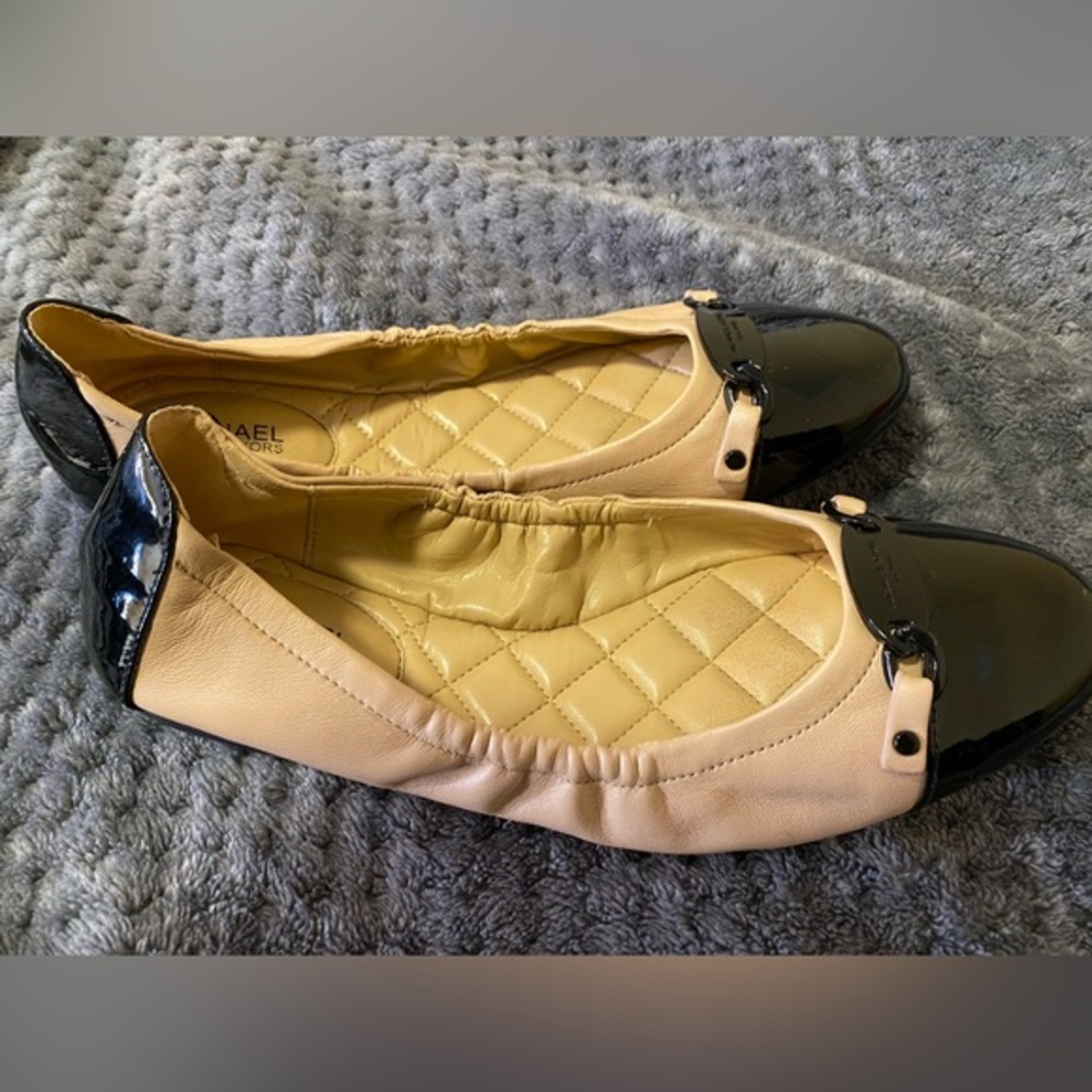 Michael Kors‎ Joyce Ballet Flats Tan/Black Patent Women’s Size 7